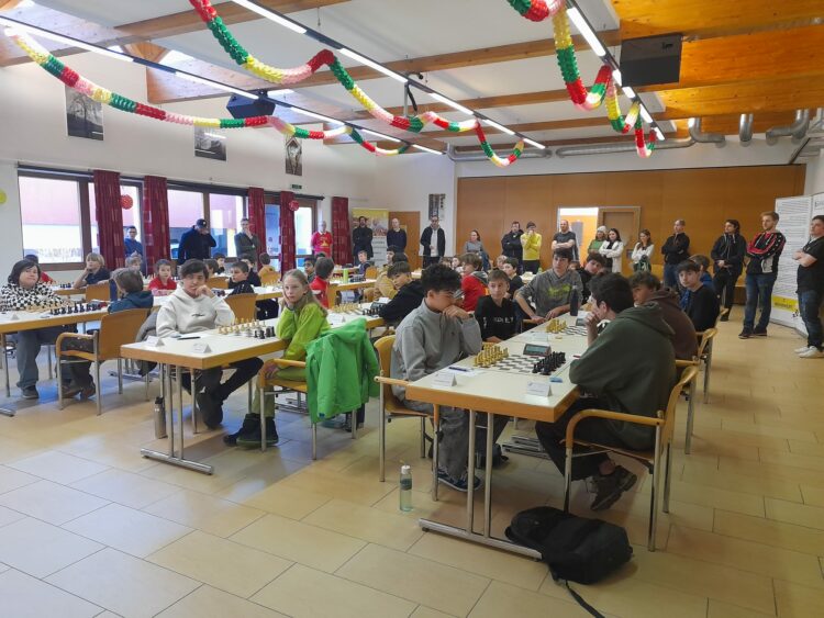 Spannende Landesmeisterschaften: Tirols Schachjugend kürt ihre Besten!