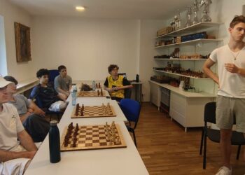 Schach Schach Schach …