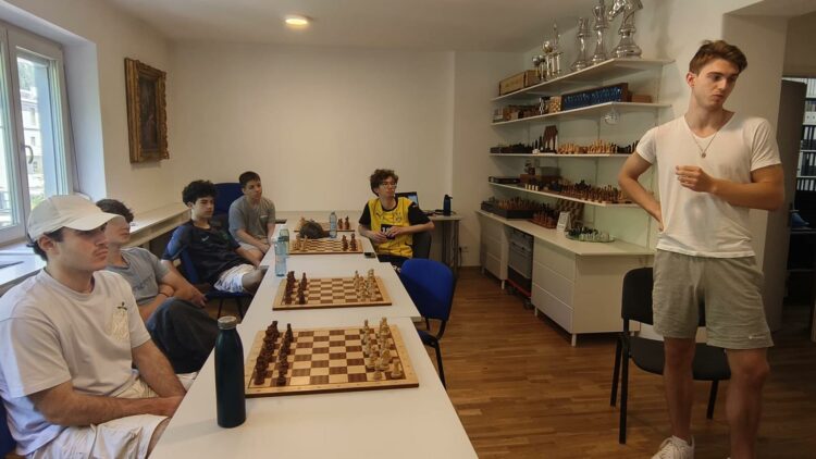 Schach Schach Schach …