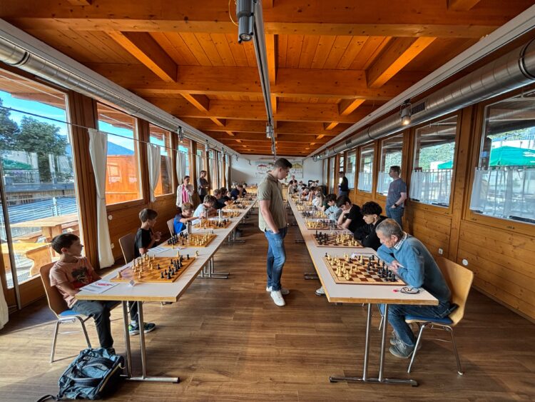 Simultanturnier gegen GM Dominik Horvath